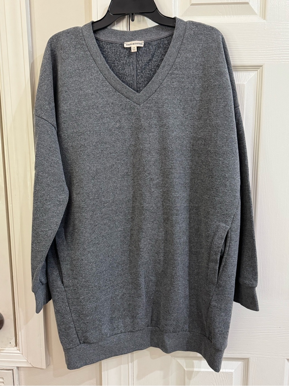 Zenana Outfitters Women's V-Neck Sweater in Heather Gray